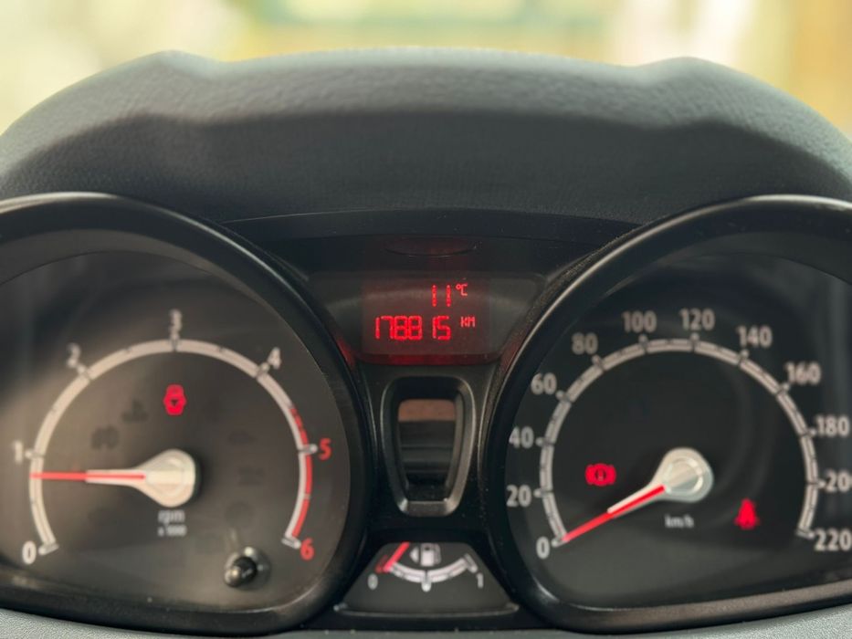 Ford fiesta 1.4 tdci 2011