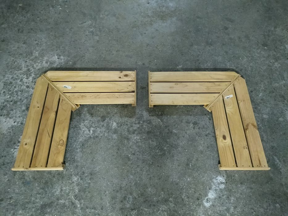 Prateleiras de canto IKEA - novo