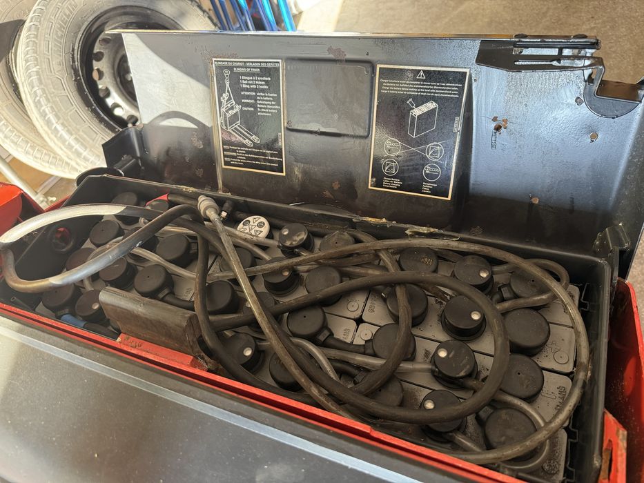 Електричний візок (рокла) електро навантажувач Linde T16