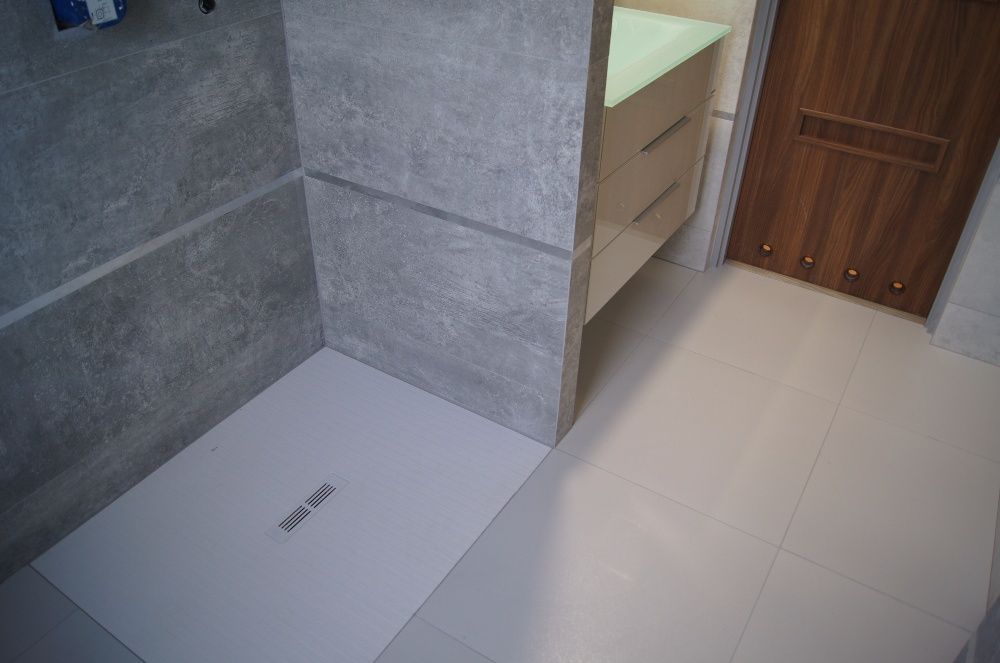 Usługi malarskie , malowanie mieszkań. Usługi Glazurnicze - Łazienki