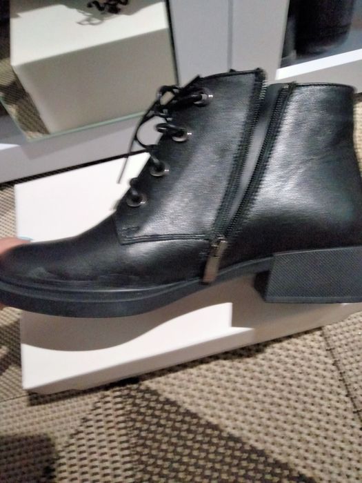 Продаж жіночого взуття(шкіряні)