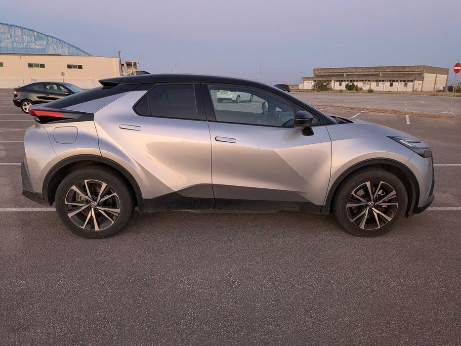 Toyota C-HR 2.0 PlugIn Square Collection
