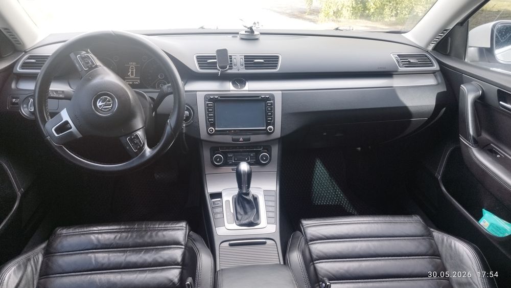 VW Passat B7 R-line