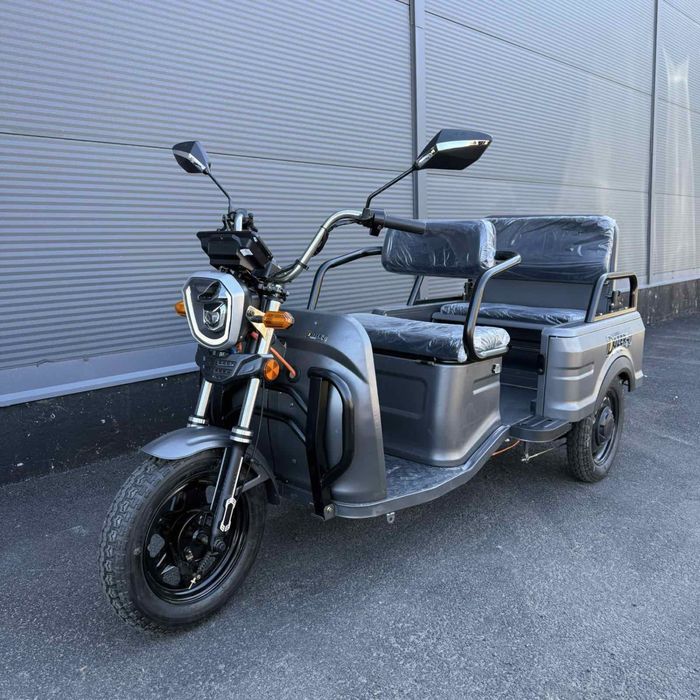 Електротрицикл DOZER Model 6