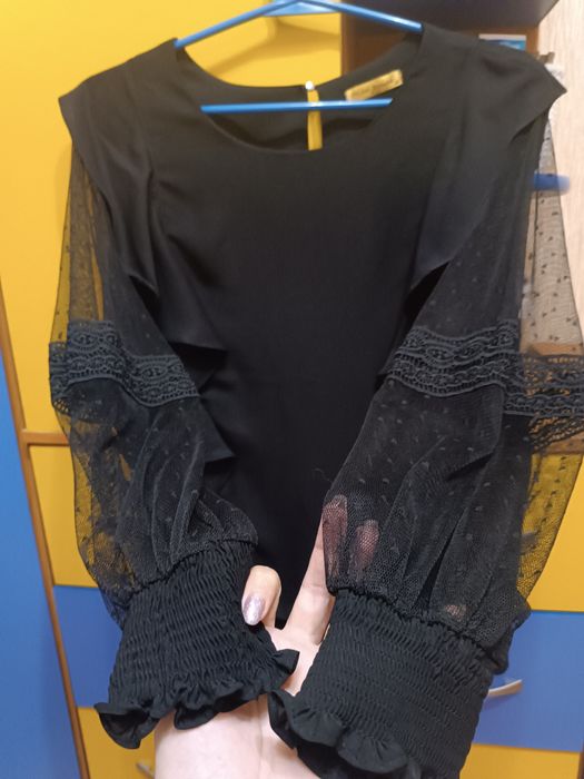 Продам женскую блузу