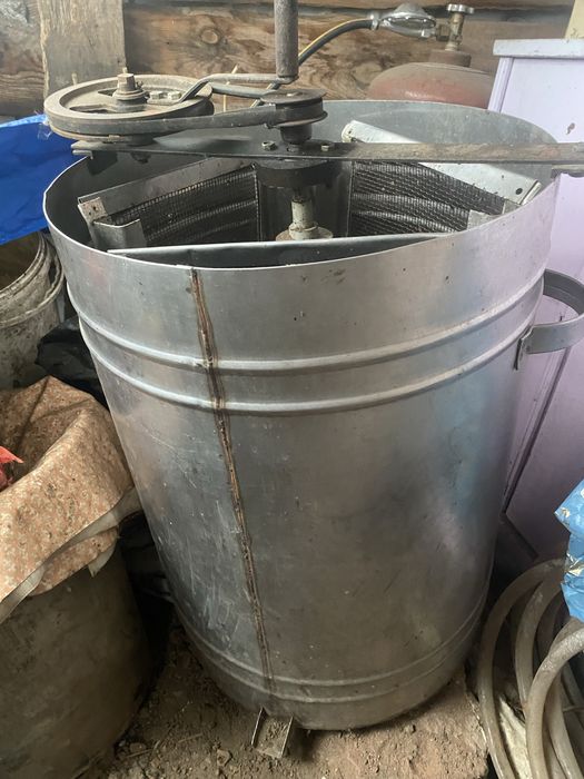 Медогонка на три рамки із нєржавєйкі.