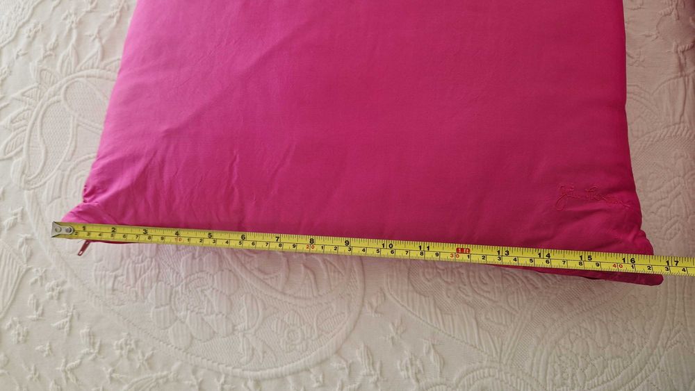 Conjunto 2 almofadas rosa fuschia, com fecho