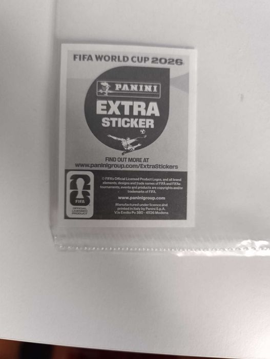 Panini FIFA World Cup 2026 – Raúl Jiménez EXTRA STICKER GOLD