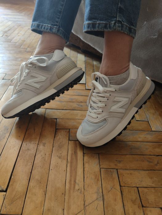 Продам кроссовки женские New balance 38р.