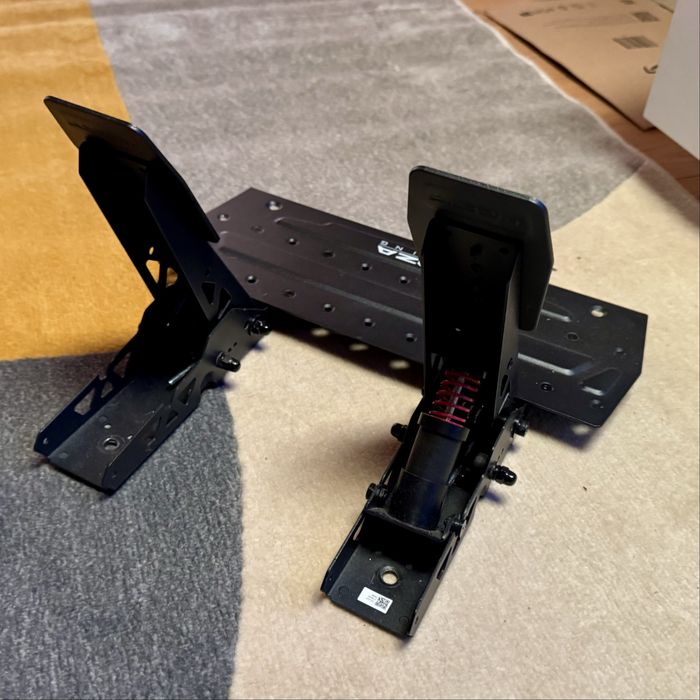 Pedais MOZA SRP Lite com Brake Boost em excelente estado