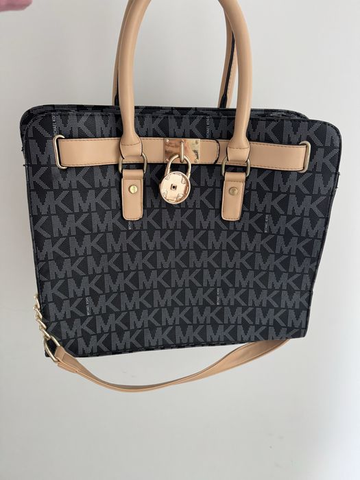 Torebka duża mieszcząca A4