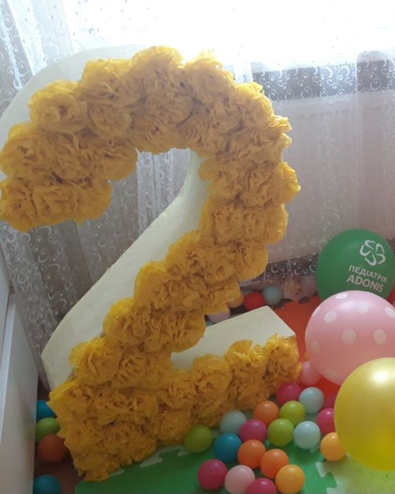 Цифра 2 для фотозони