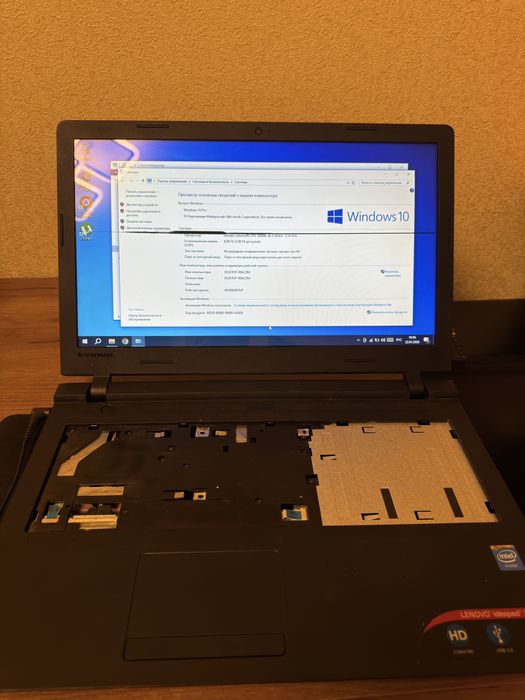 На запчастини:ноутбук Lenovo IdeaPad 100 (15iby), Intel,500Gb, 8Gb RAM