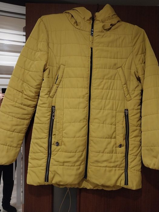 Жіноча куртка продам