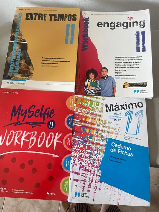 Cadernos Atividades 12 Ano