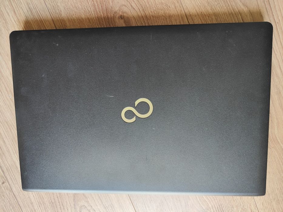 Portátil Fujitsu Lifebook A555