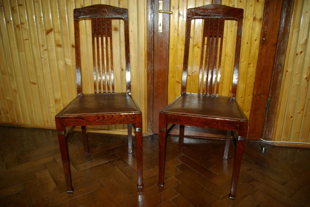 krzesła dębowe odnowione