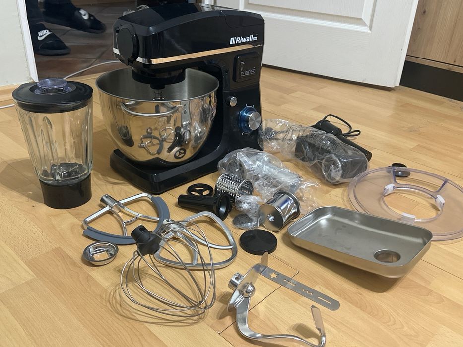 Robot planetarny Riwall Pro nieużywany