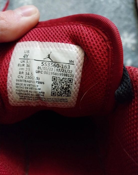 Czerwono- Czarne buty Nike Air Jordan 1 Low