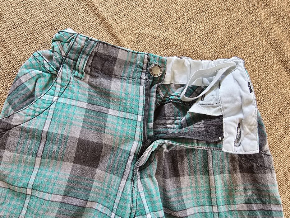 Kraciaste szorty chłopięce rozm. 146