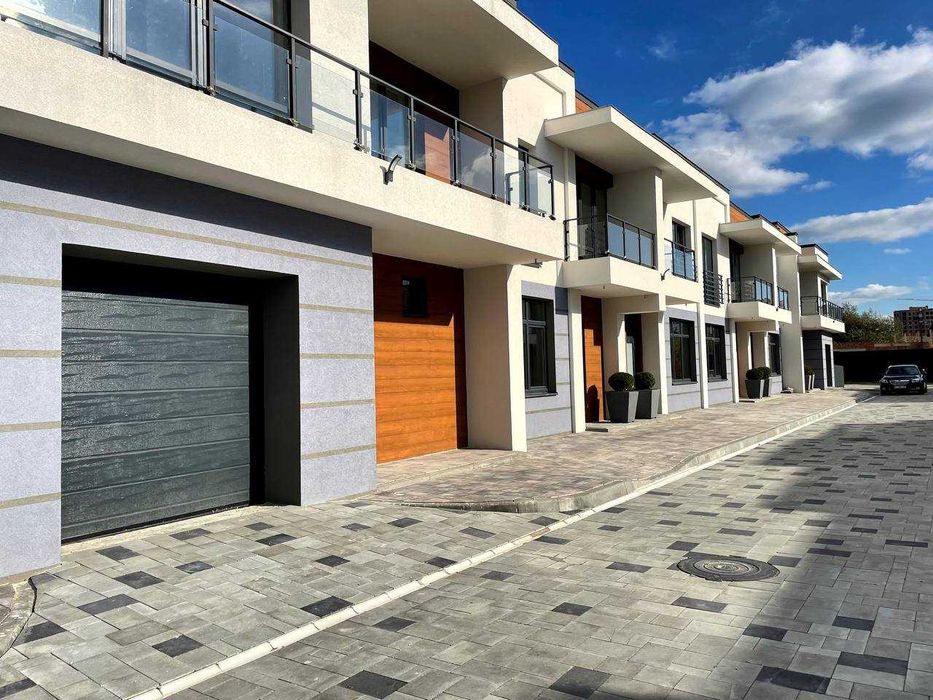 Сучасний таунхаус біля - ТРЦ VELES MALL!