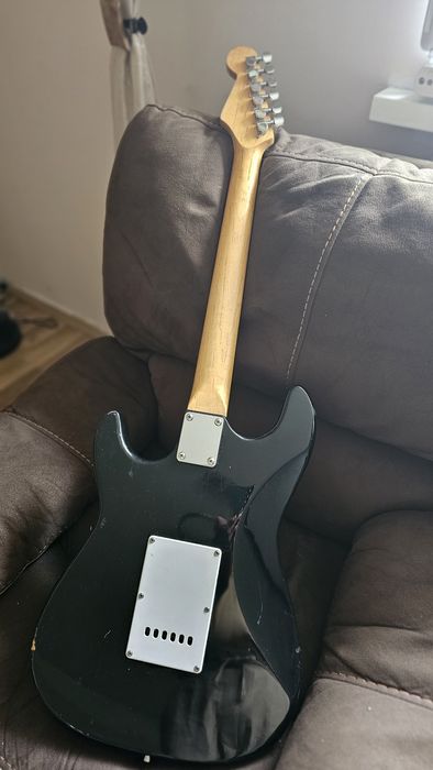 Gitara elektryvzna solowa z piecykiem