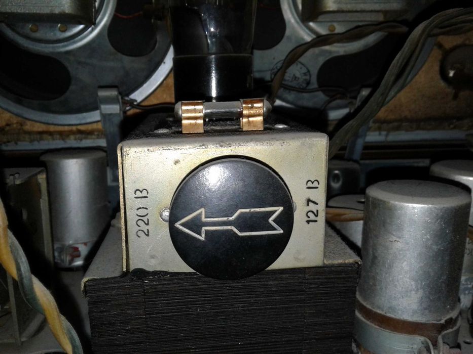 Продам Радиола "Урал-57"