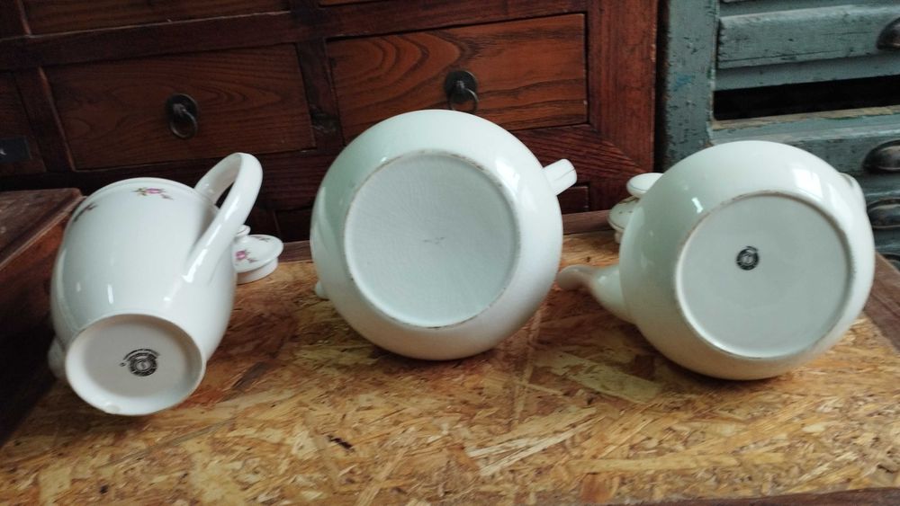 Vários Bules antigos