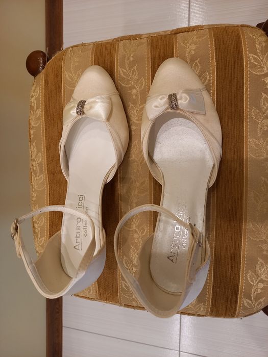 Buty ślubne ekri, wizytowe rozm. 34,35,36