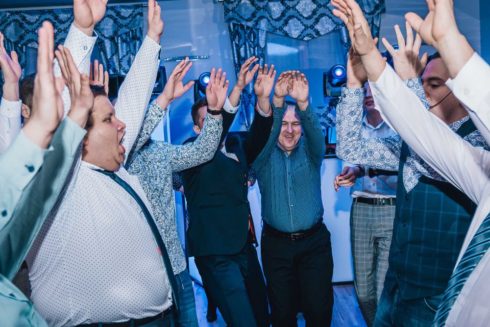 Dj wodzirej na wesele urodziny imprezy 18stke 18 40stke ciężki dym
