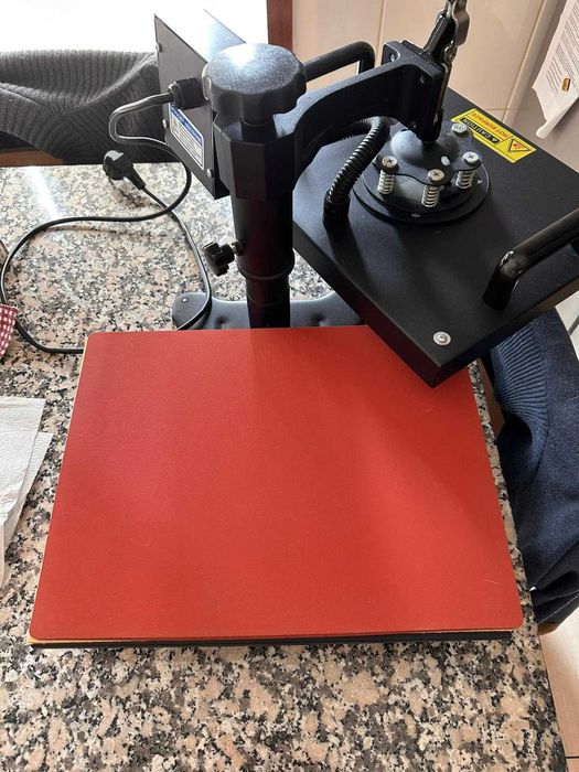 Máquina de sublimação por transferência para t-shirts