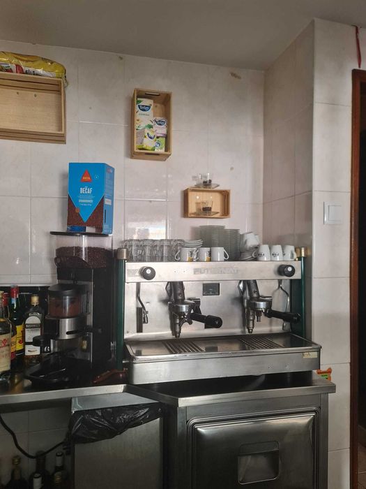 Cedência de Cotas de um Restaurante Localizado em Espaço de Câmara