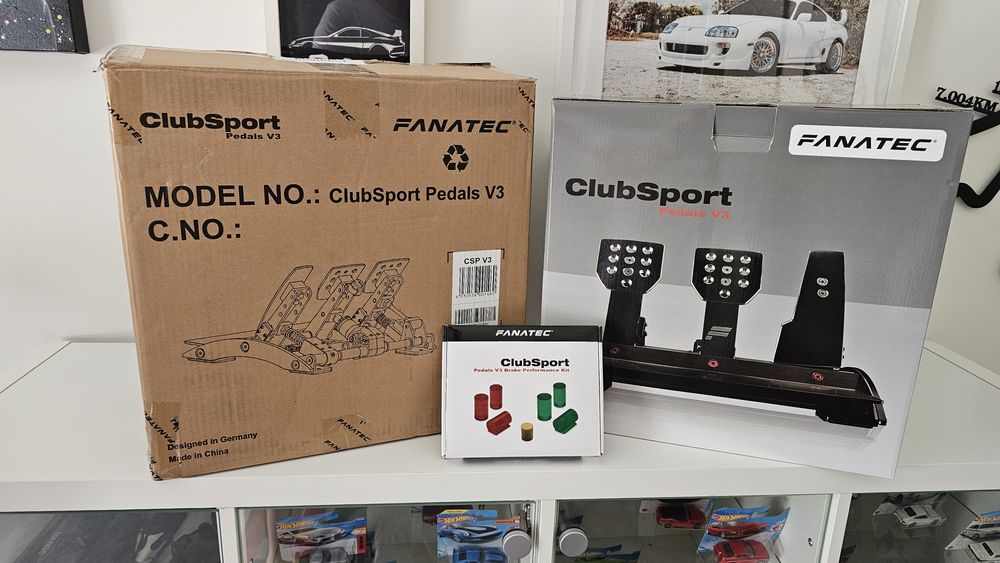 Fanatec ClubSport Pedals V3 + brake performance kit