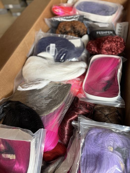 Peruki cosplay nowe ponad 100 szt wlosy