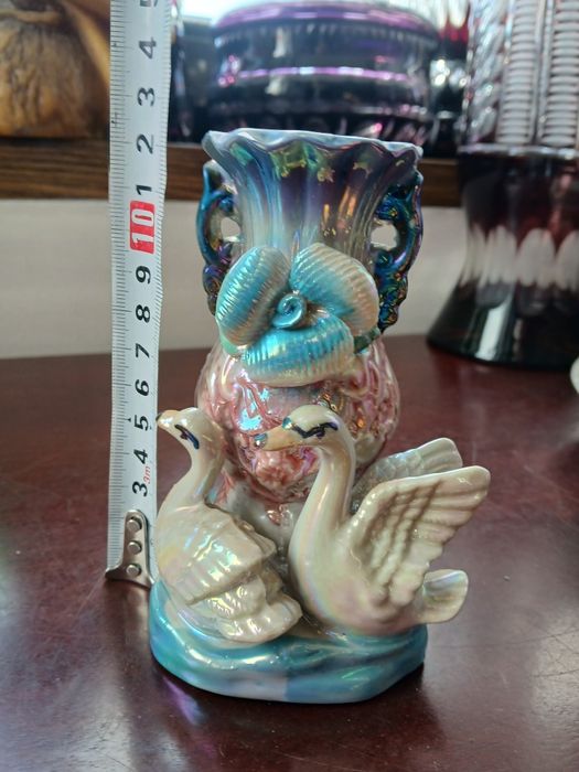 Ceramiczny wazonik wazon z łabędziami