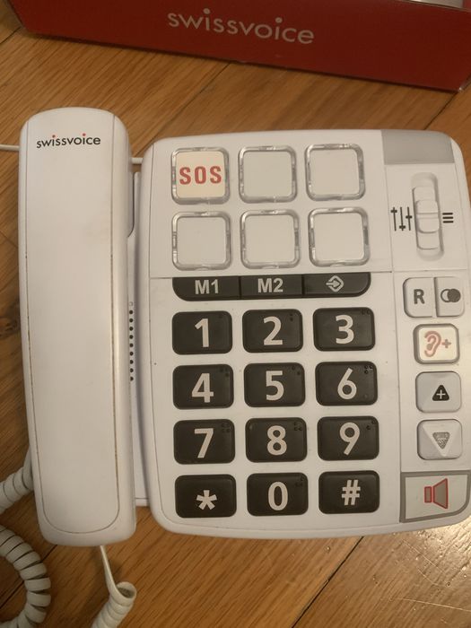 Telefone fixo senior e criancas