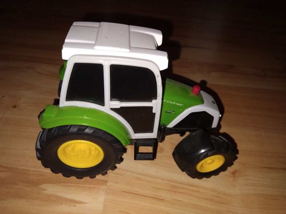 Traktor z dźwiękiem