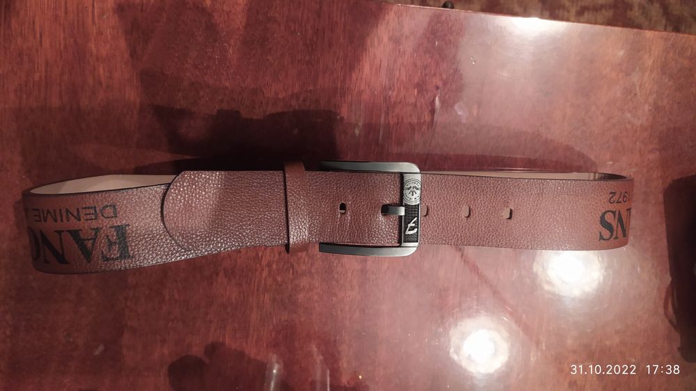 Продаются мужские ремни