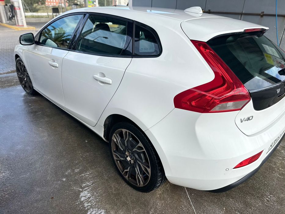 Volvo V40 branco  2013 disel