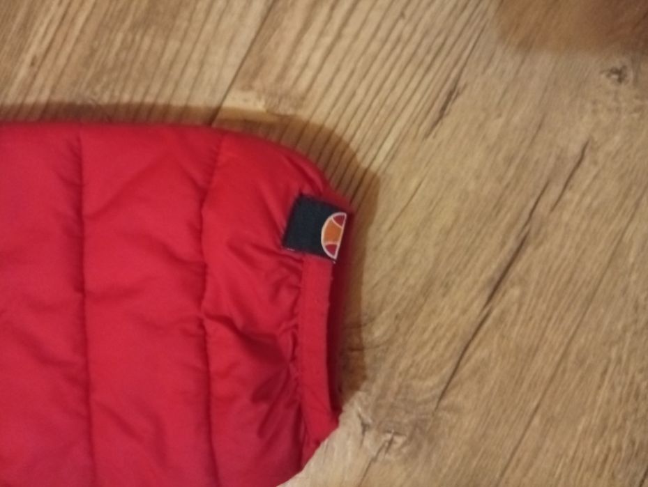 Куртка Ellesse .