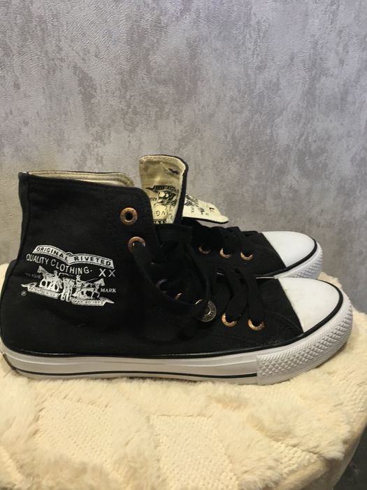 Кеди 39р фірми Levis