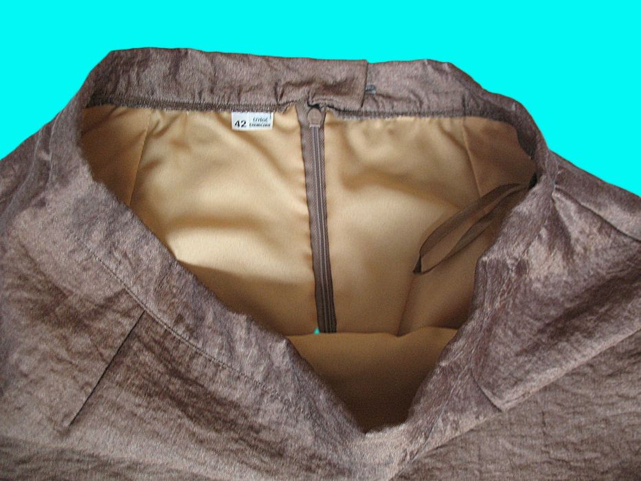 Spódnica - Midi - 42  XL- Obwód pasa 78 cm
