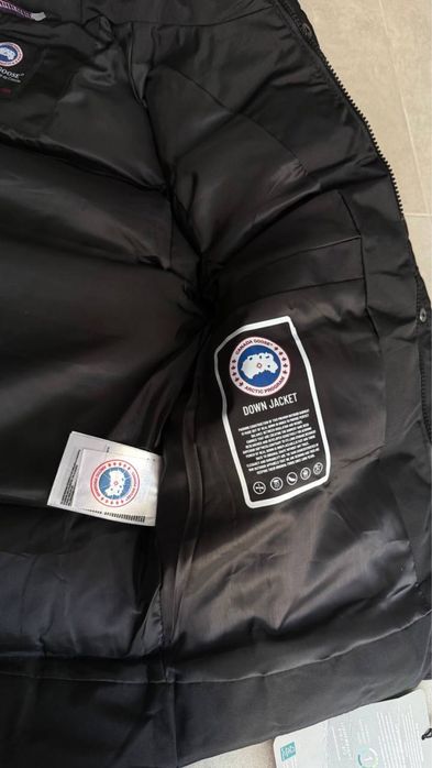 Безрукавка Canada Goose Black