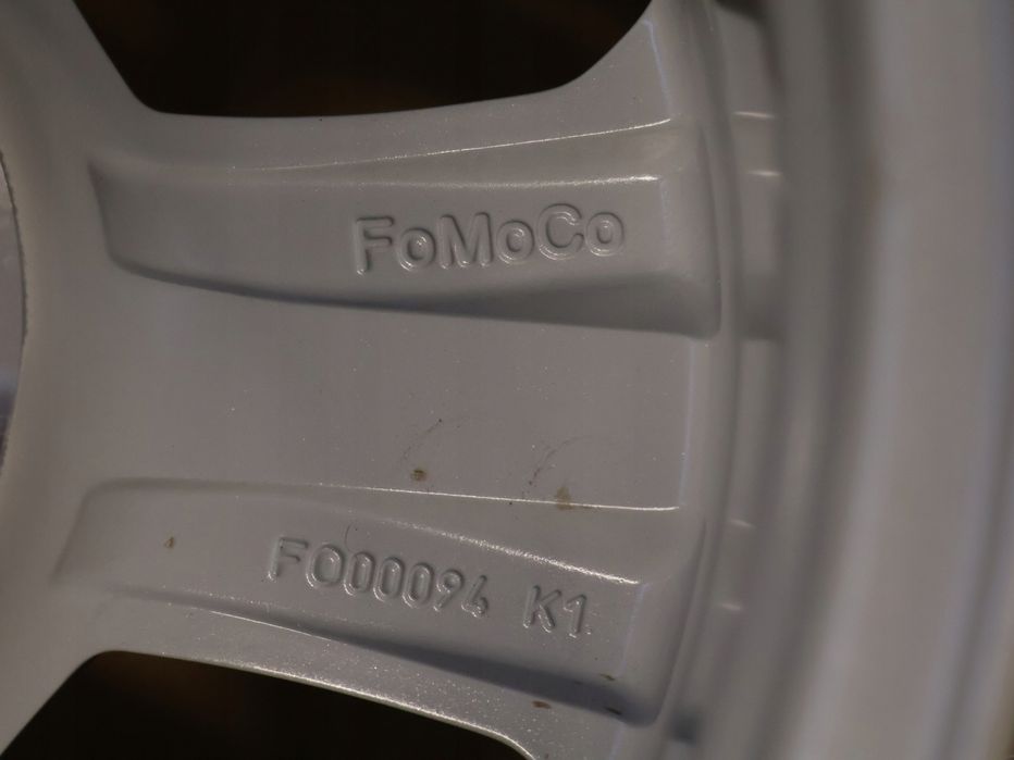 Ford ka+ felgi aluminiowe 16 oryginalne