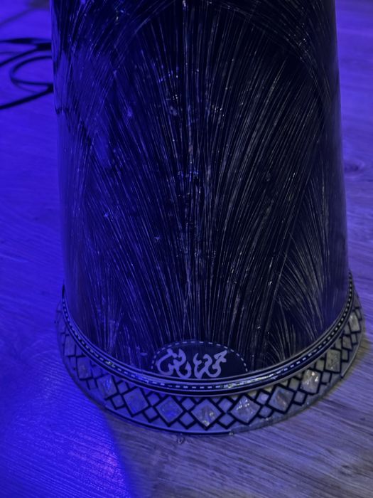 El fan Darbuka (doumbek)