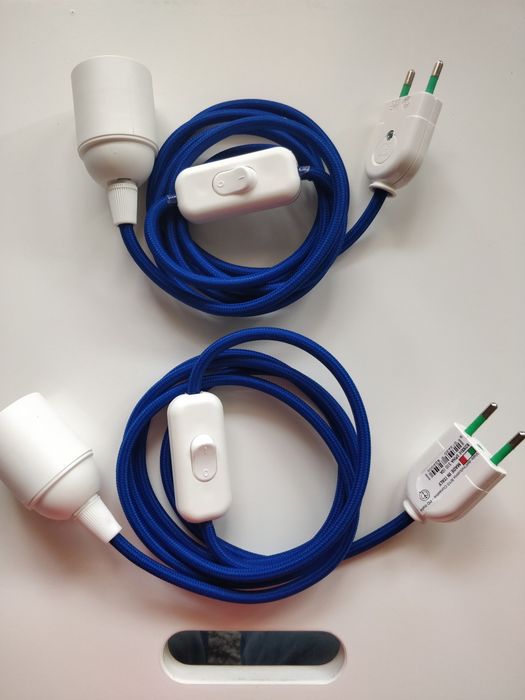 Cabo eléctrico azul para iluminação