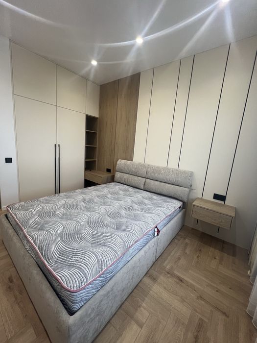 Продаж сучасного таунхаусу