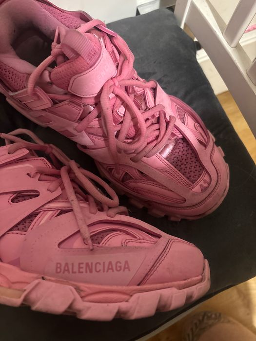 balenciaga track