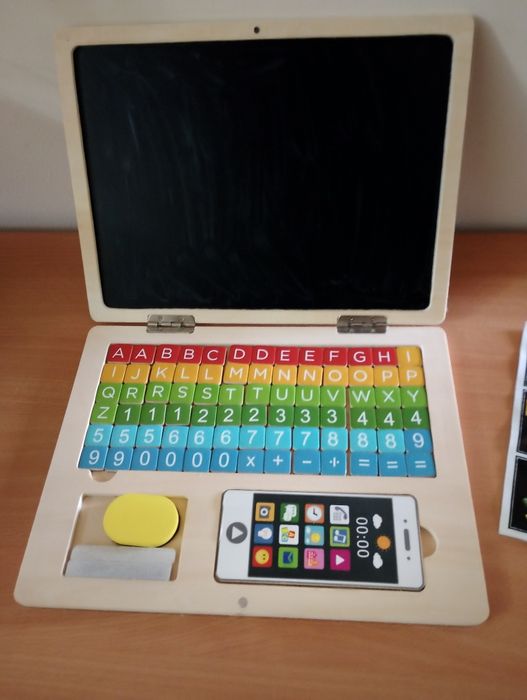 Brinquedo em madeira Portátil Montessori