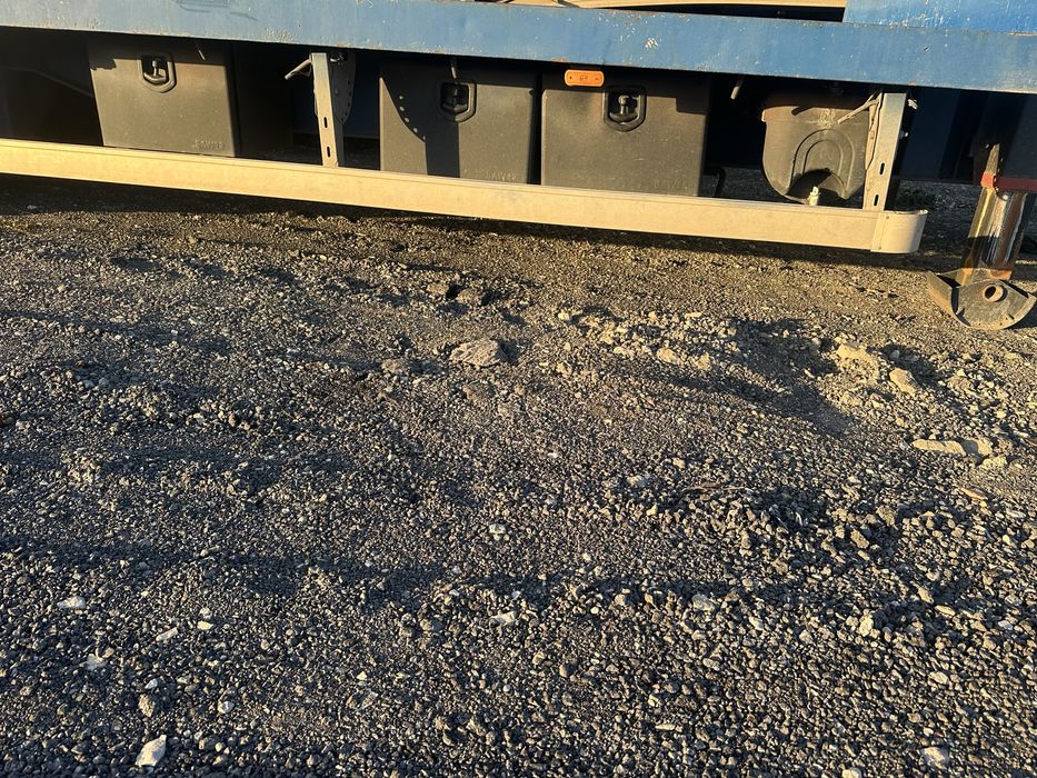 Semi reboque rebaixado